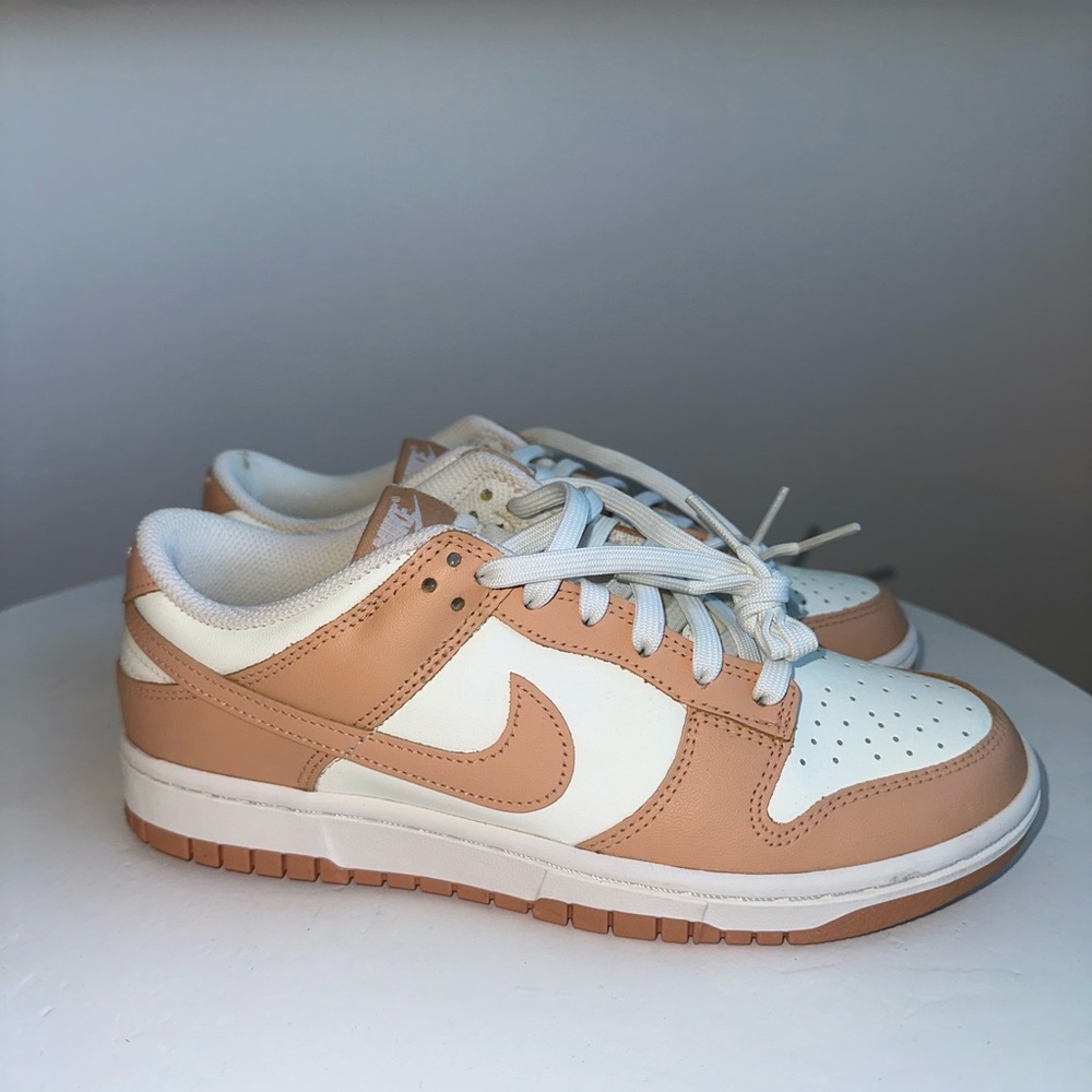 Nike Low-Top Sneakers in Peach and White